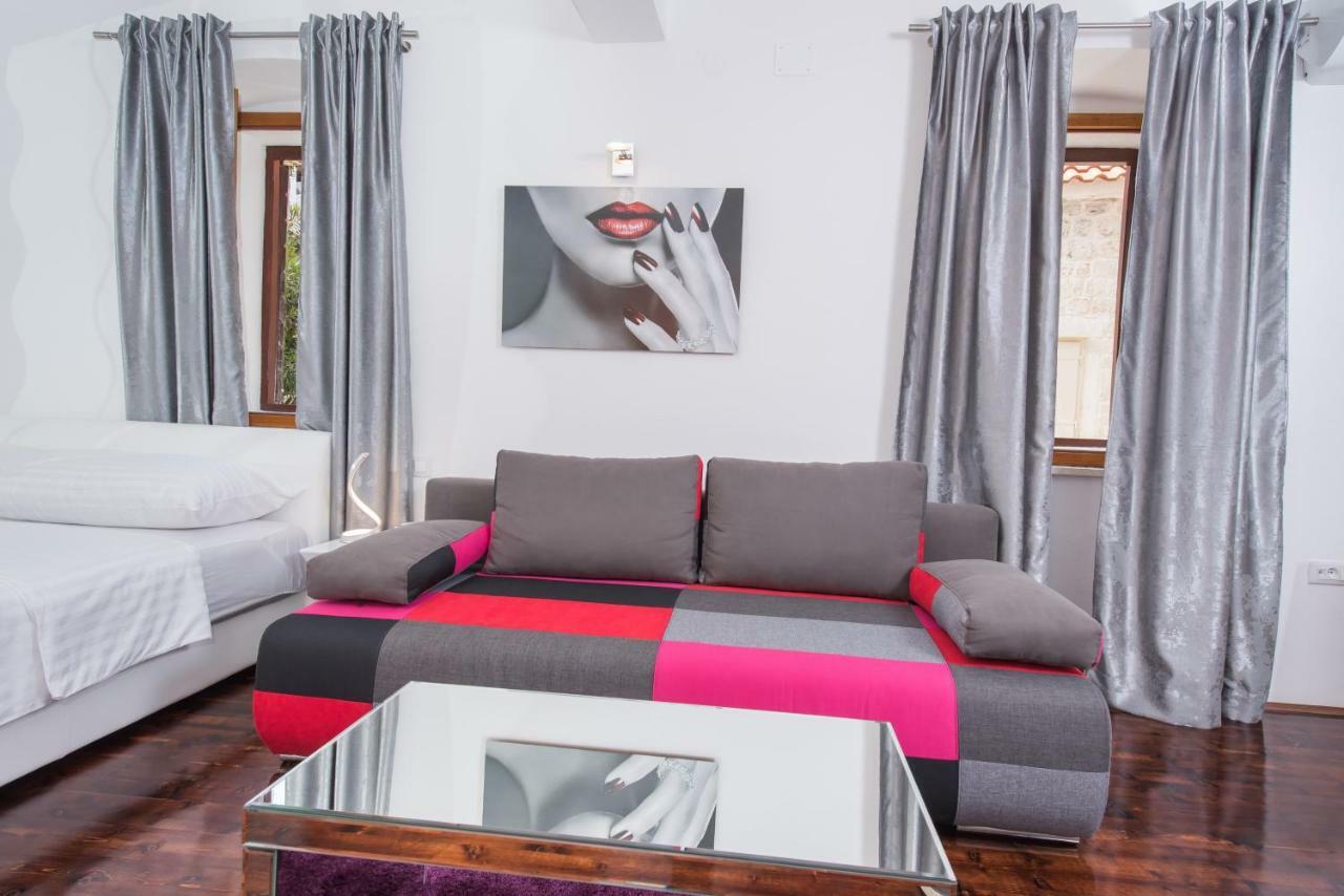 Studio Apartment Lena Каштела Екстер'єр фото