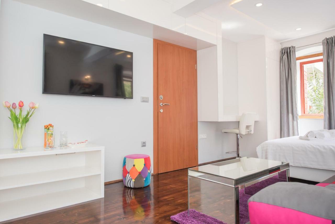 Studio Apartment Lena Каштела Екстер'єр фото