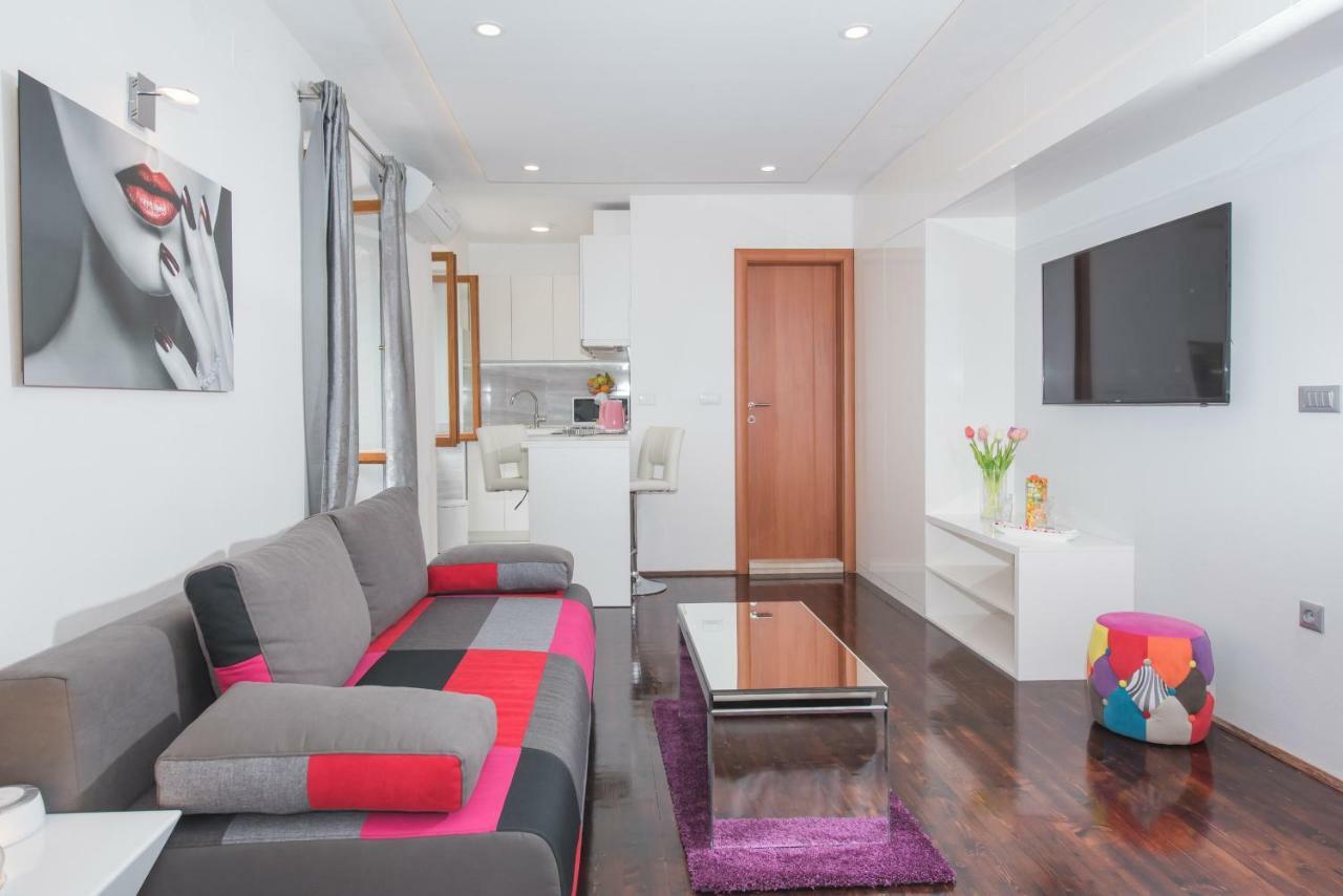 Studio Apartment Lena Каштела Екстер'єр фото