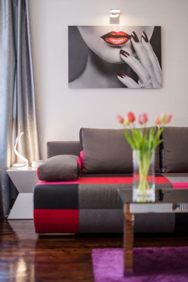 Studio Apartment Lena Каштела Екстер'єр фото